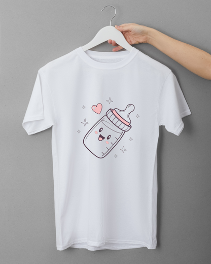 T-shirt avec biberon kawaii imprimé