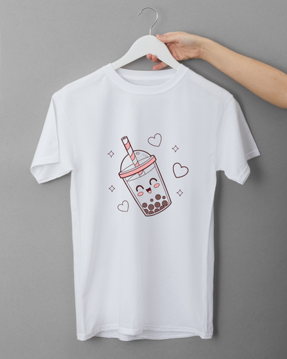 T-shirt avec bubble tea kawaii sur fond gourmand attirant et joyeux