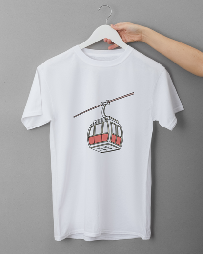 T-shirt moderne avec télécabine stylisée en mouvement pour aventure montagnarde