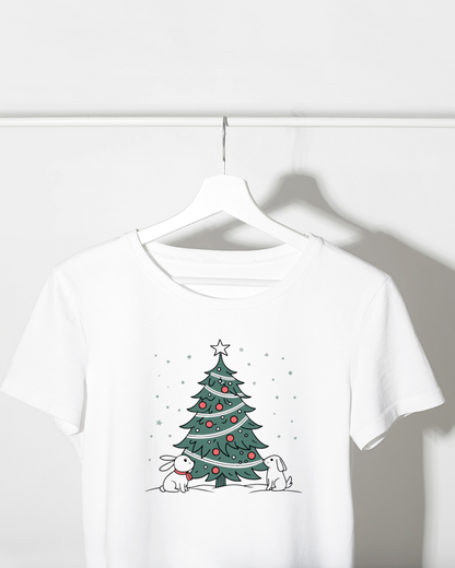T-shirt avec motif lapins festifs et sapin pour un hiver magique