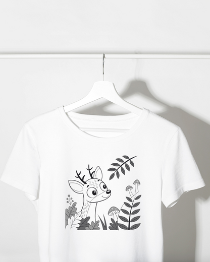 T-shirt blanc avec un motif faon curieux, style nature paisible, parfait pour la mode