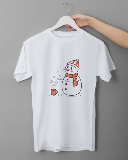 T-shirt avec un bonhomme de neige ludique apportant une touche hivernale festive