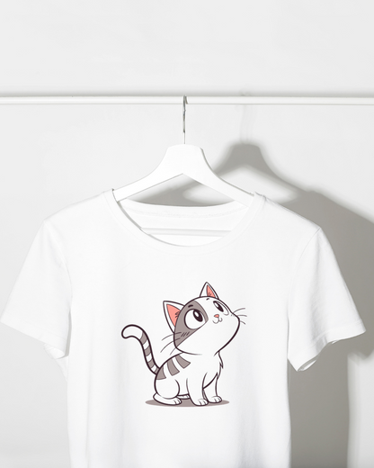 T-shirt avec un chat kawaii curieux décoratif à la mode graphique et amusant