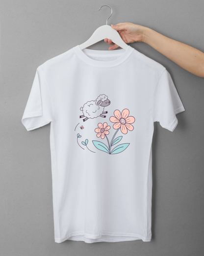 T-shirt décoré avec mouton sautillant et fleurs pastel pour ambiance printanière