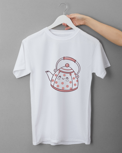 T-shirt stylisé avec théière souriante à pois en style kawaii