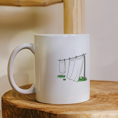 Mug minimaliste avec linge flottant au vent pour une ambiance jardin détendue