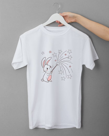 Design de t-shirt avec un lapin kawaii tenant une étoile