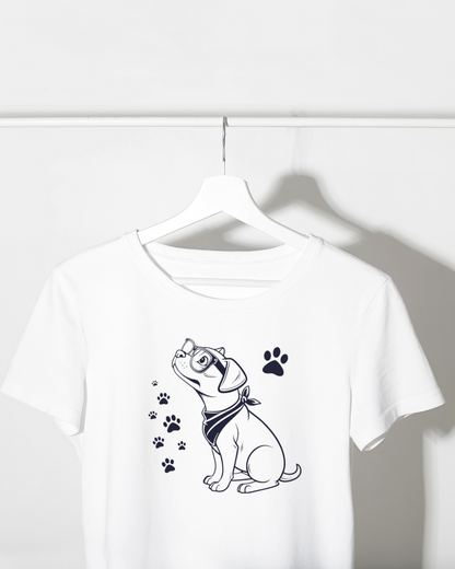 T-shirt avec chien curieux et lunettes en style minimaliste amusant et tendance