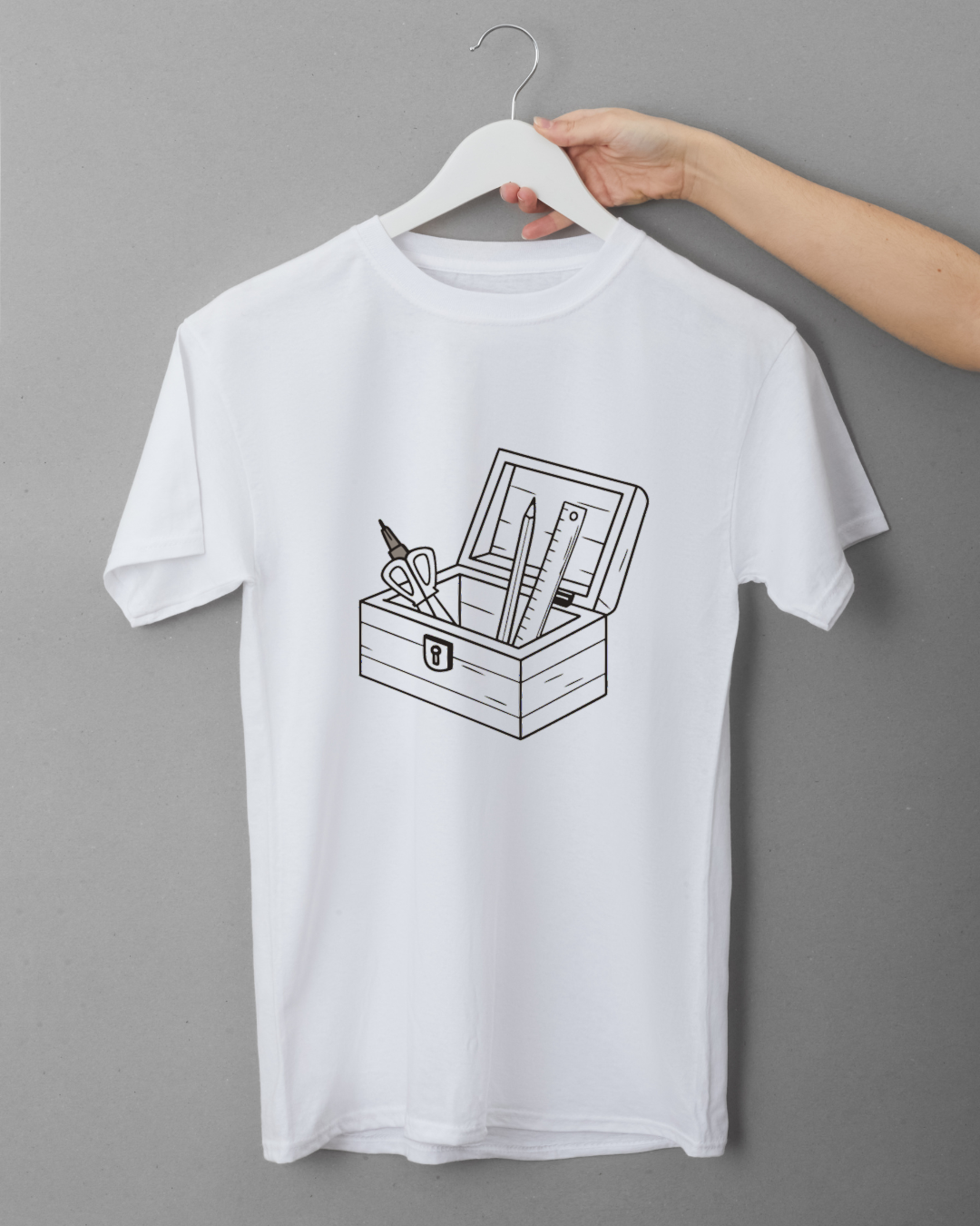 T-shirt avec motif mystique monochrome alliant créativité et élégance minimaliste