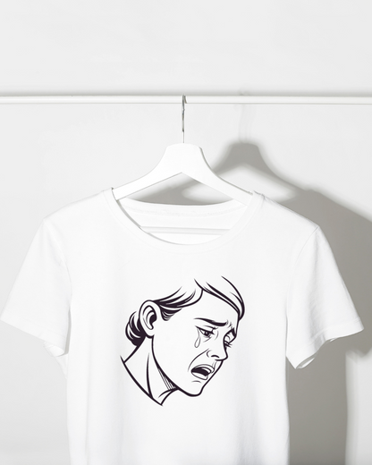 T-shirt avec une icône de visage expressif et émotive en style numérique