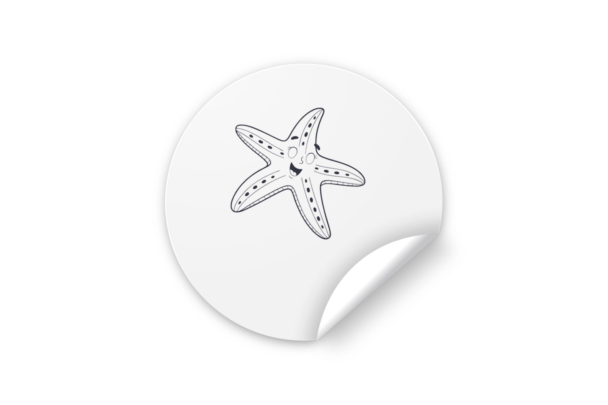 Sticker marin avec étoile de mer souriante en doodle sur fond océanique