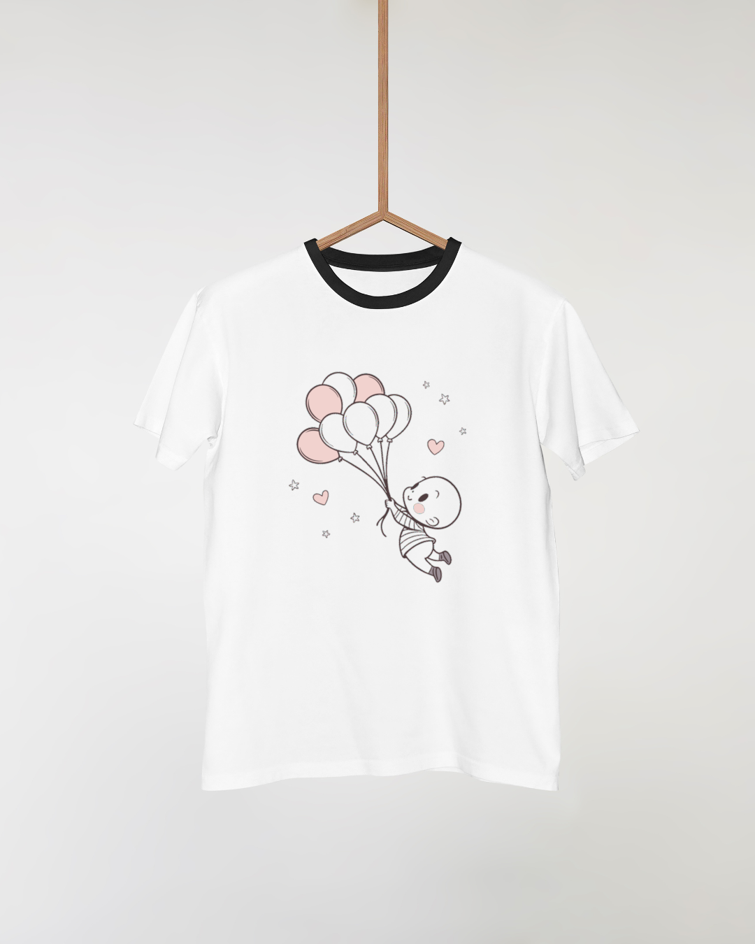 Visuel kawaii sur t-shirt avec bébé et ballons