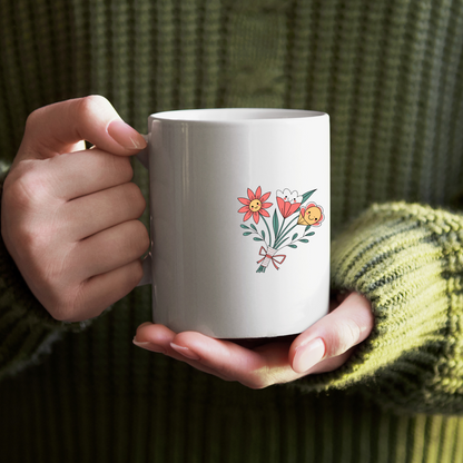 Mug en céramique avec un motif floral doodle, ambiance printemps lumineux