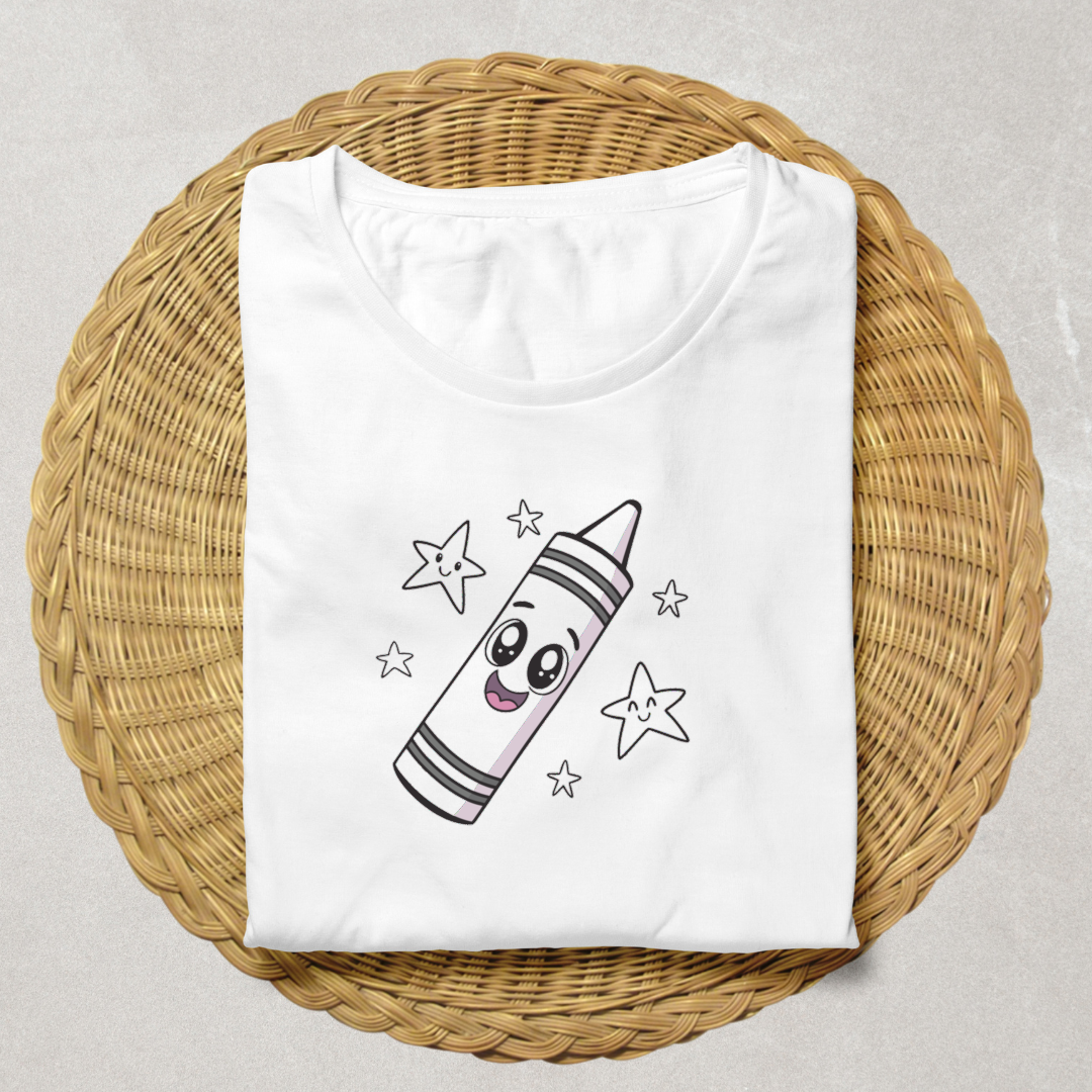 T-shirt avec un crayon cartoon souriant et étoiles pour une touche créative enfantine