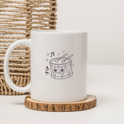Illustration sur un mug pour une touche kawaii quotidienne.