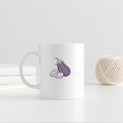 Mug décoré d'une aubergine tranchée, style minimaliste et créatif