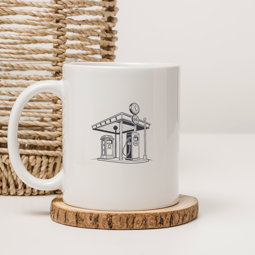 Design rétro sur tasse, ajoutez une touche rétro à vos moments café.
