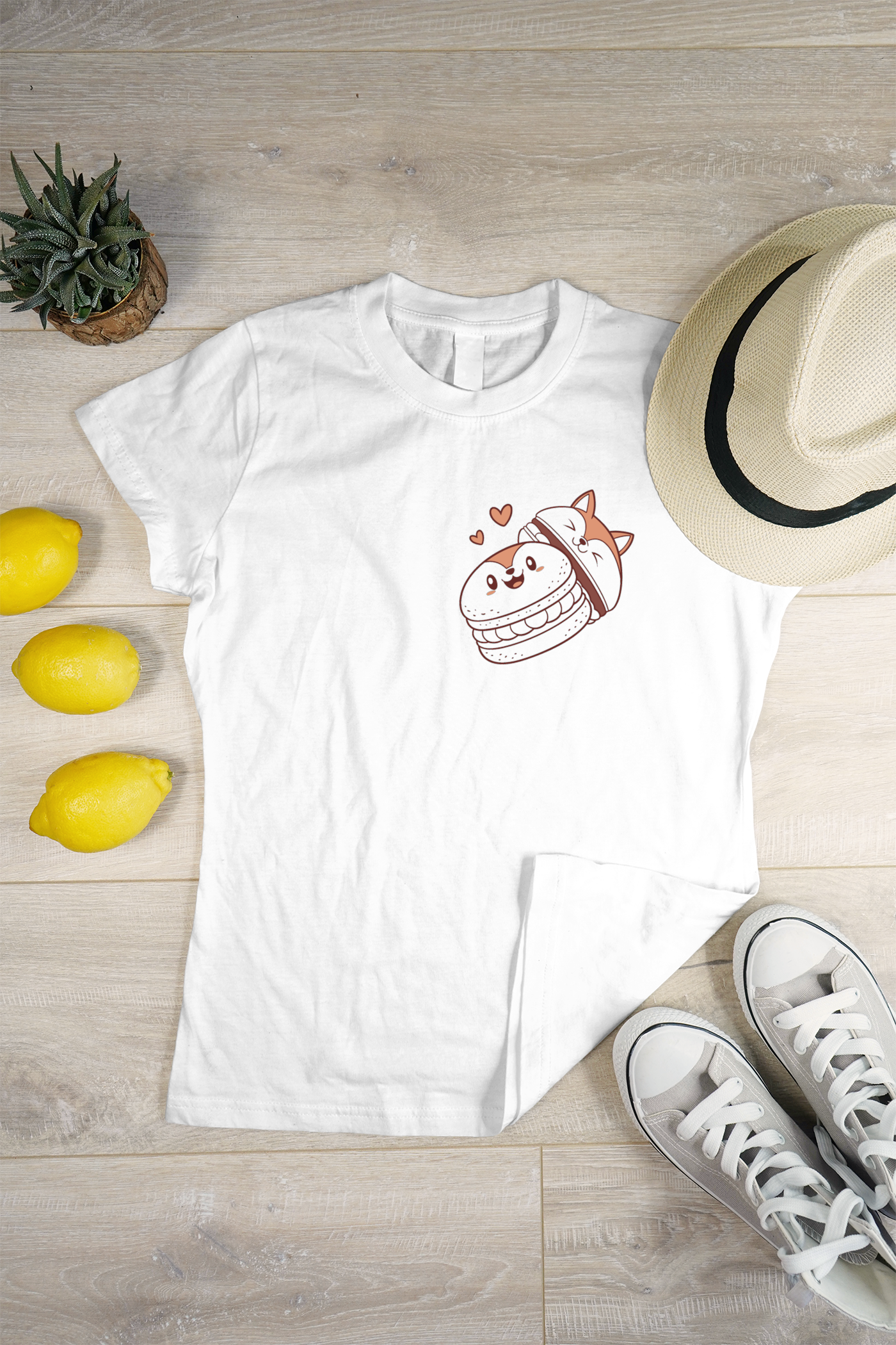 T-shirt kawaii affichant un chien en macaron adorable pour les fans de thématiques gourmandes