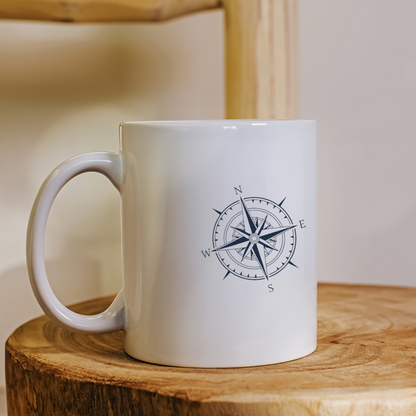 Mug au design élégant avec une rose des vents directionnelle pour les amateurs d'aventure