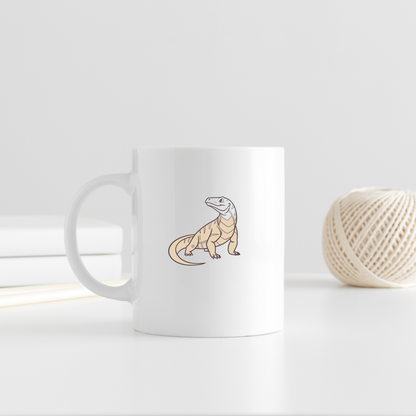 Mug avec illustration kawaii de varan aventureux dans une jungle verdoyante