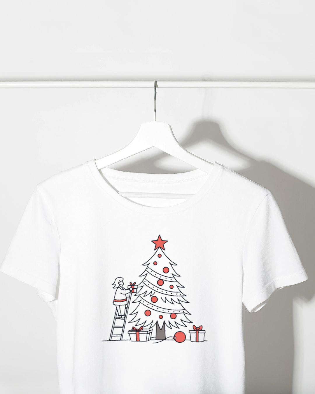 T-shirt avec sapin de Noël stylisé doux parfait pour les fêtes d'hiver