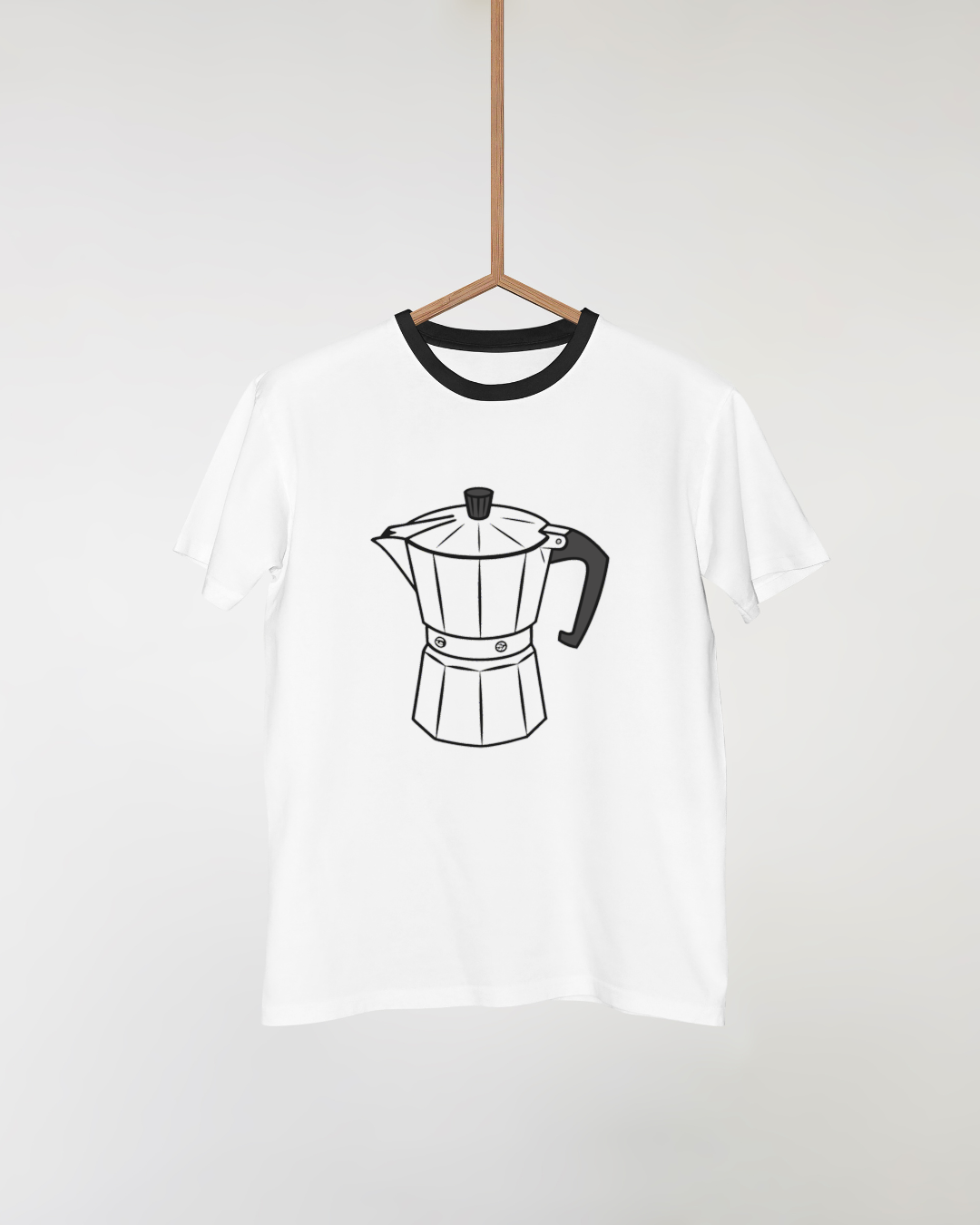T-shirt avec une cafetière stylisée en doodle thème quotidien
