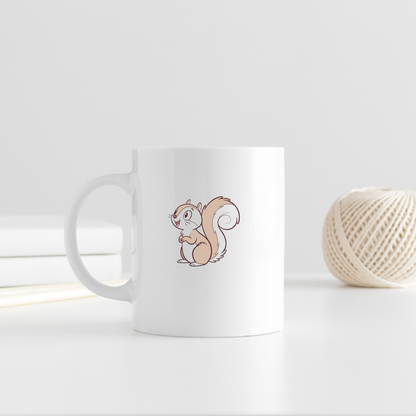 Mug avec un écureuil cartoon dans un thème forêt espiègle et naturel