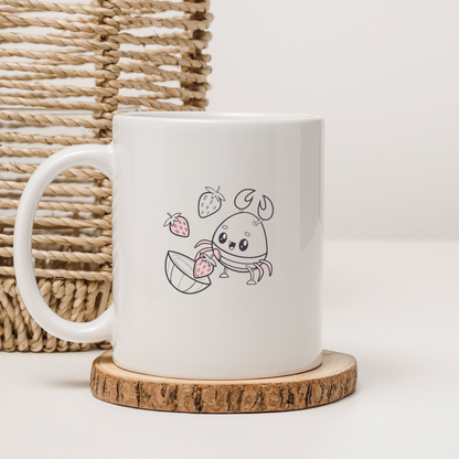 Mug en céramique décoré d'un crabe joyeux et fraises volantes sur fond pastel