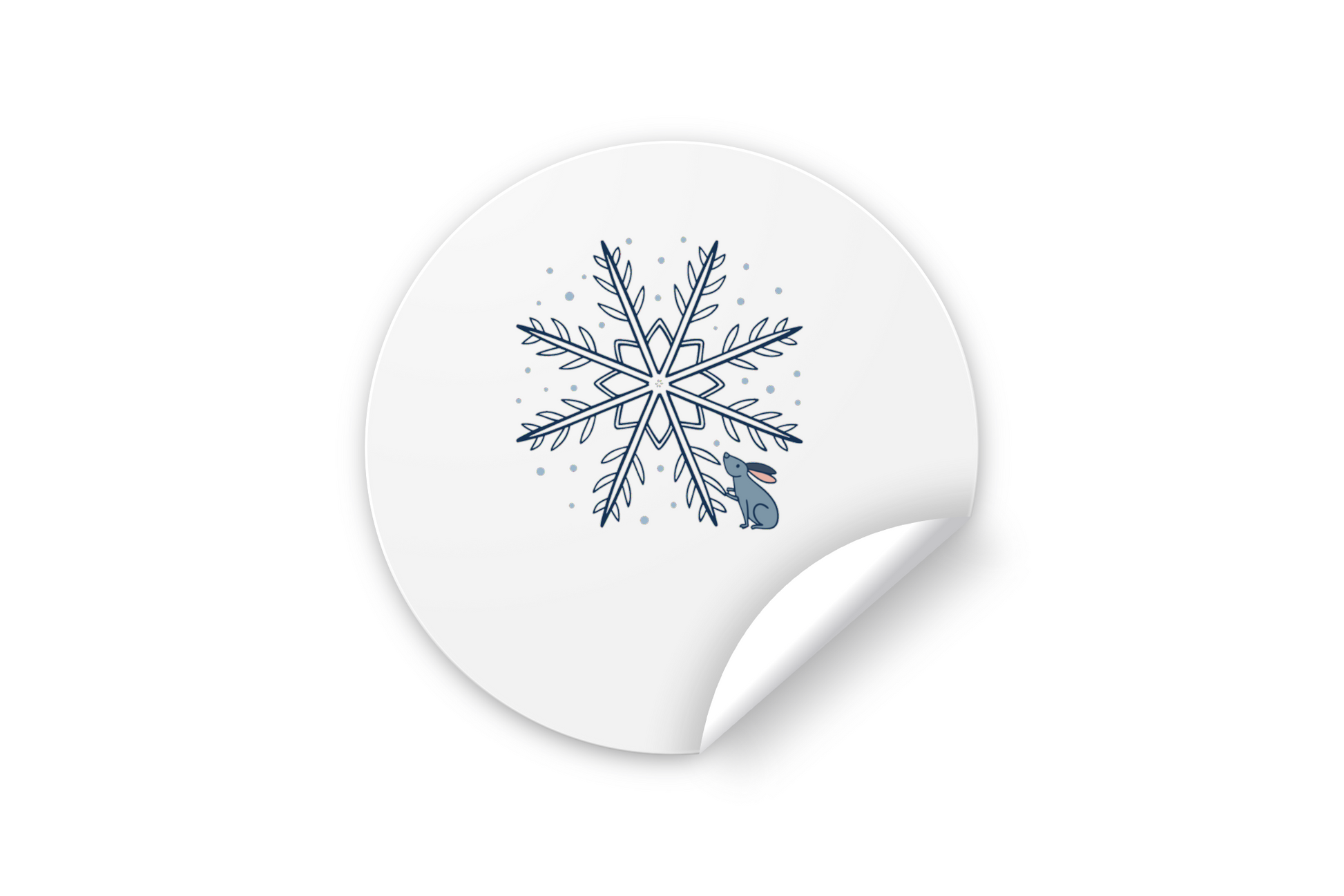 Sticker décoratif avec une souris sous un flocon dans un style magique hivernal