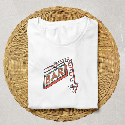Illustration de l'enseigne bar néon rétro sur t-shirt, ajout style unique.