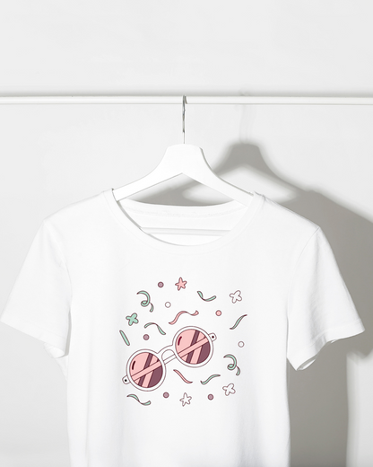 Design lunettes rondes sur t-shirt, imprimé tendance kawaii.