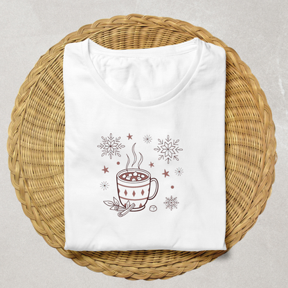T-shirt cosy avec design hivernal élégant de chocolat chaud fumant