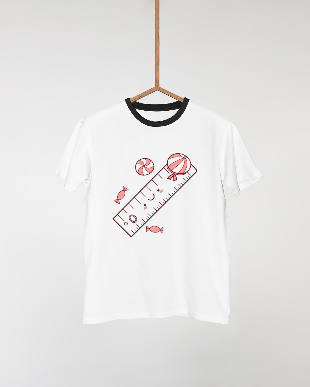T-shirt décoratif avec dessin kawaii de règle souriante et bonbons colorés