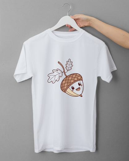 T-shirt avec un gland kawaii joyeux sur fond automnal