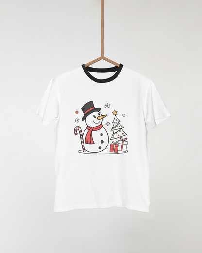 T-shirt festif avec un bonhomme de neige joyeux parfait pour célébrer Noël