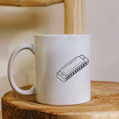 Mug avec icône harmonica en style doodle sur fond musical