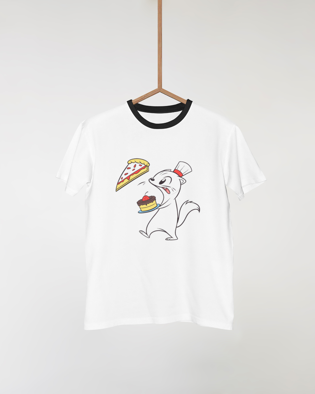 T-shirt amusant avec une belette surprise et un gâteau dans un style ludique