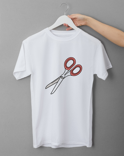 T-shirt créatif affichant des ciseaux élégants dans un design minimaliste et épuré