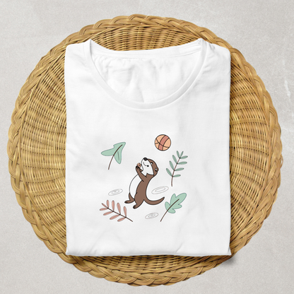 T-shirt tendance avec loutre artiste dans un design nature et ambiance boisée