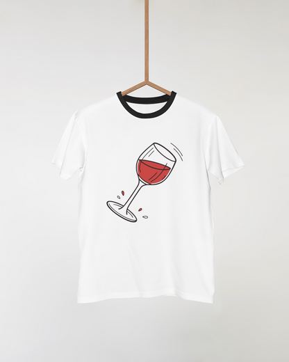 T-shirt festif avec verre de vin rouge éclaboussant illustré style doodle
