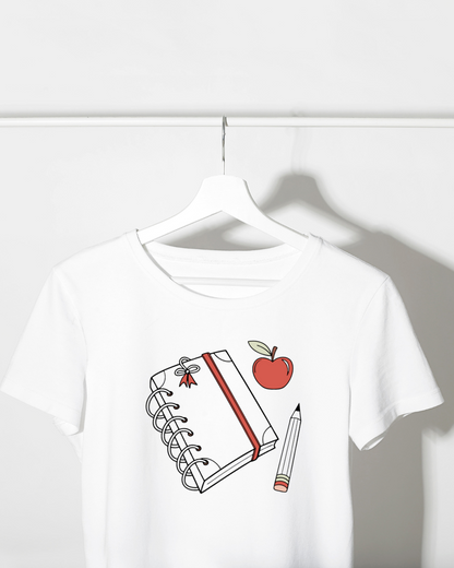 T-shirt avec design minimaliste crayon noir pour une touche créative école