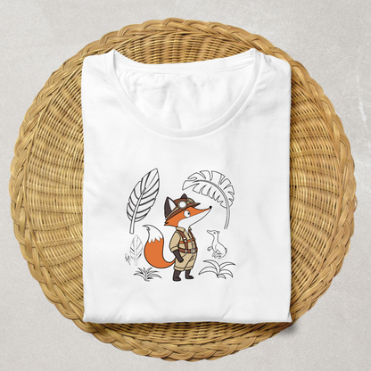 T-shirt jungle avec renard et dinosaure dans une ambiance exploratrice dynamique