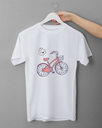 T-shirt avec visuel doodle représentant un vélo joyeux en promenade