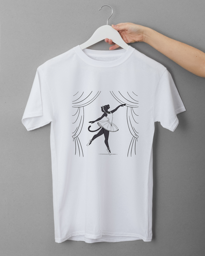 T-shirt artistique avec un chat élégant en pose de ballet