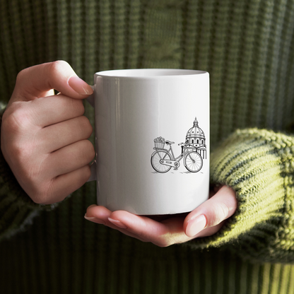 Mug élégant décoré d'une bicyclette vintage parisienne pour une touche rétro-chic