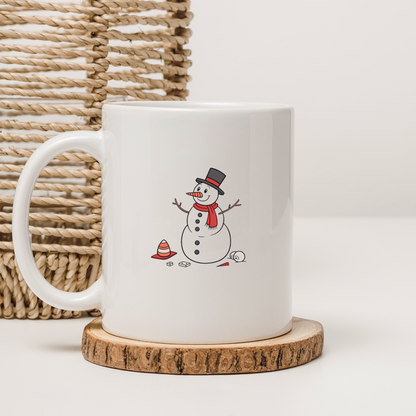 Mug coloré avec bonhomme de neige ligné joyeux pour un hiver amusant