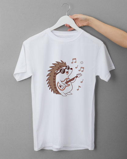 T-shirt avec hérisson rockeur tenant une guitare électrique animé par la musique