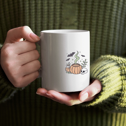 Mug avec motif de chaudron magique et fumée sur fond Halloween mystique