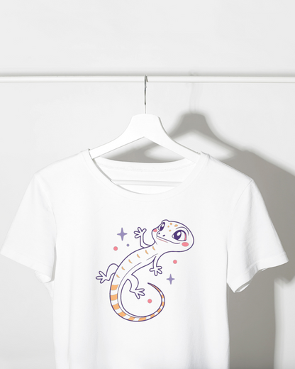 T-shirt avec icône pastel de lézard étoilé dans une jungle magique