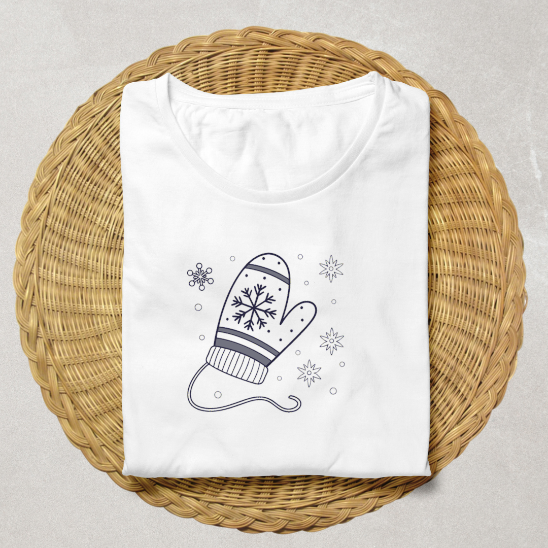 T-shirt au style minimaliste décoré d'une moufle et flocons thème hiver